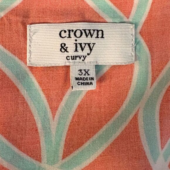 Crown & Ivy Sleeveless Blouse Geometric. Size 3XL - Picture 2 of 8
